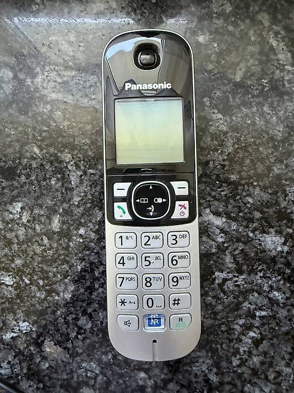 Telefoni: Panasonic Festnetz Telefon – Usato da Ittigen venduto da 77miri 2
