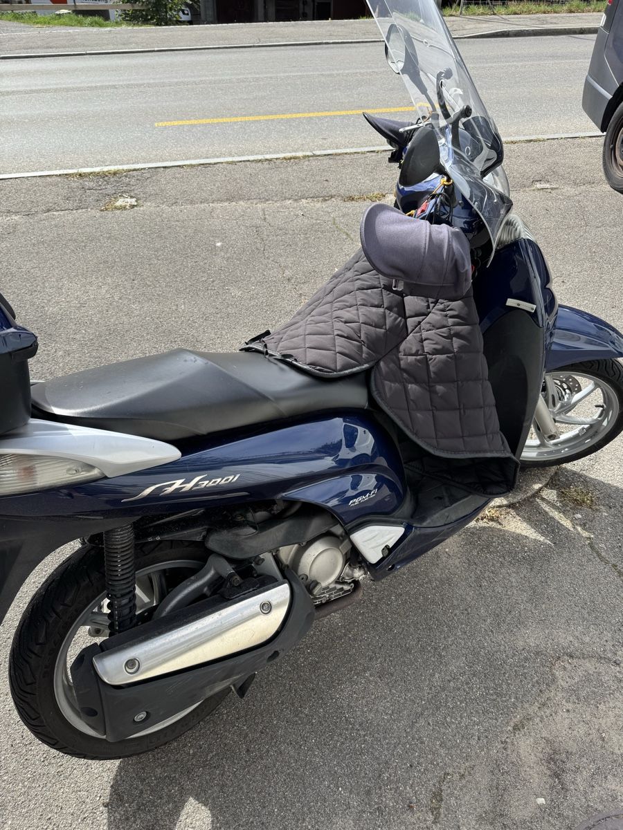 Honda Scooters: Honda SH 300i  – Gebraucht aus Ittigen von Guglu007 2