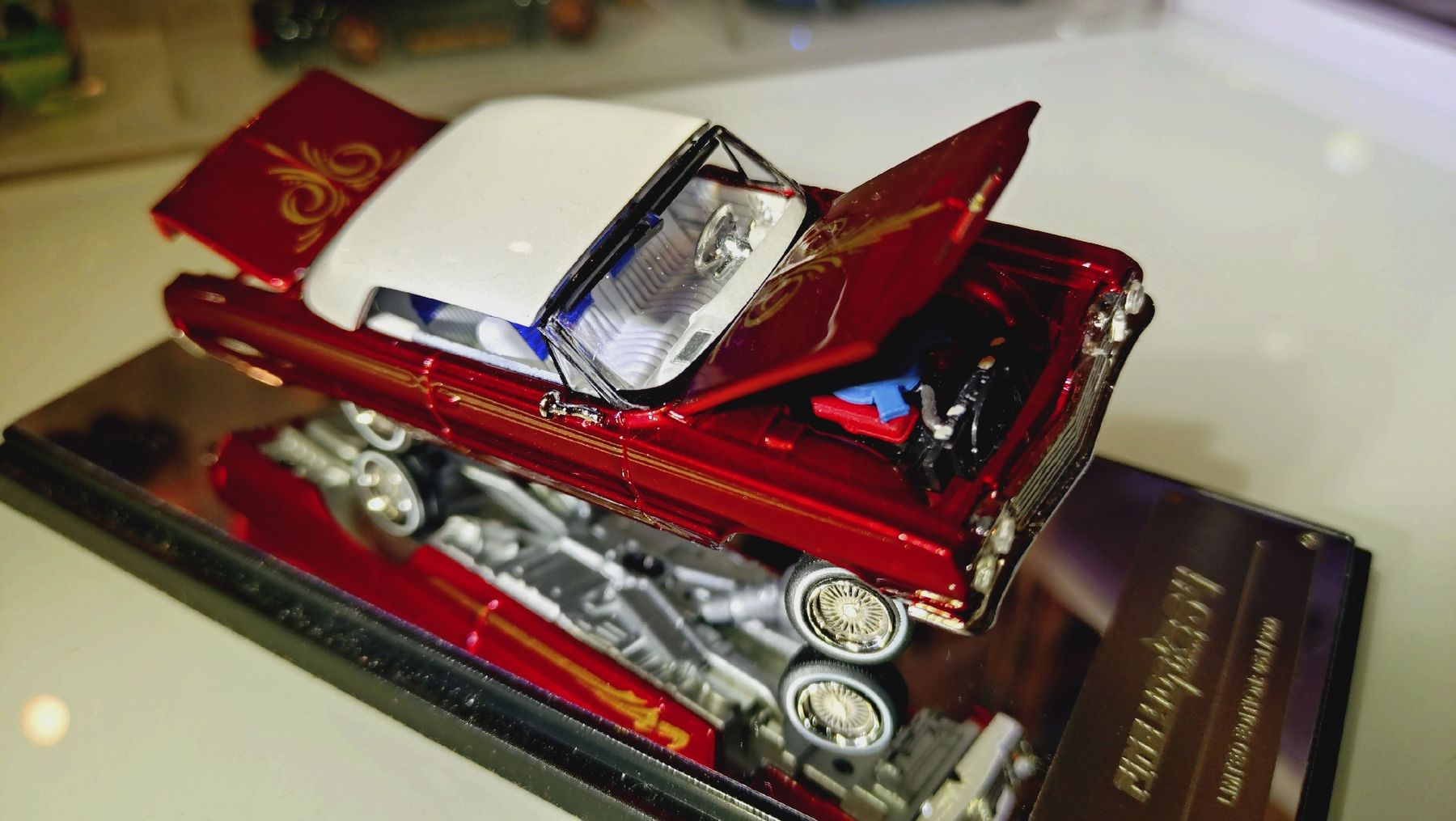 Hot Wheels Modellini d'auto: 1/64 Chevy Impala Lowrider Diecast  – Nuovo (secondo la descrizione) da Zürich venduto da DiecastDude 1