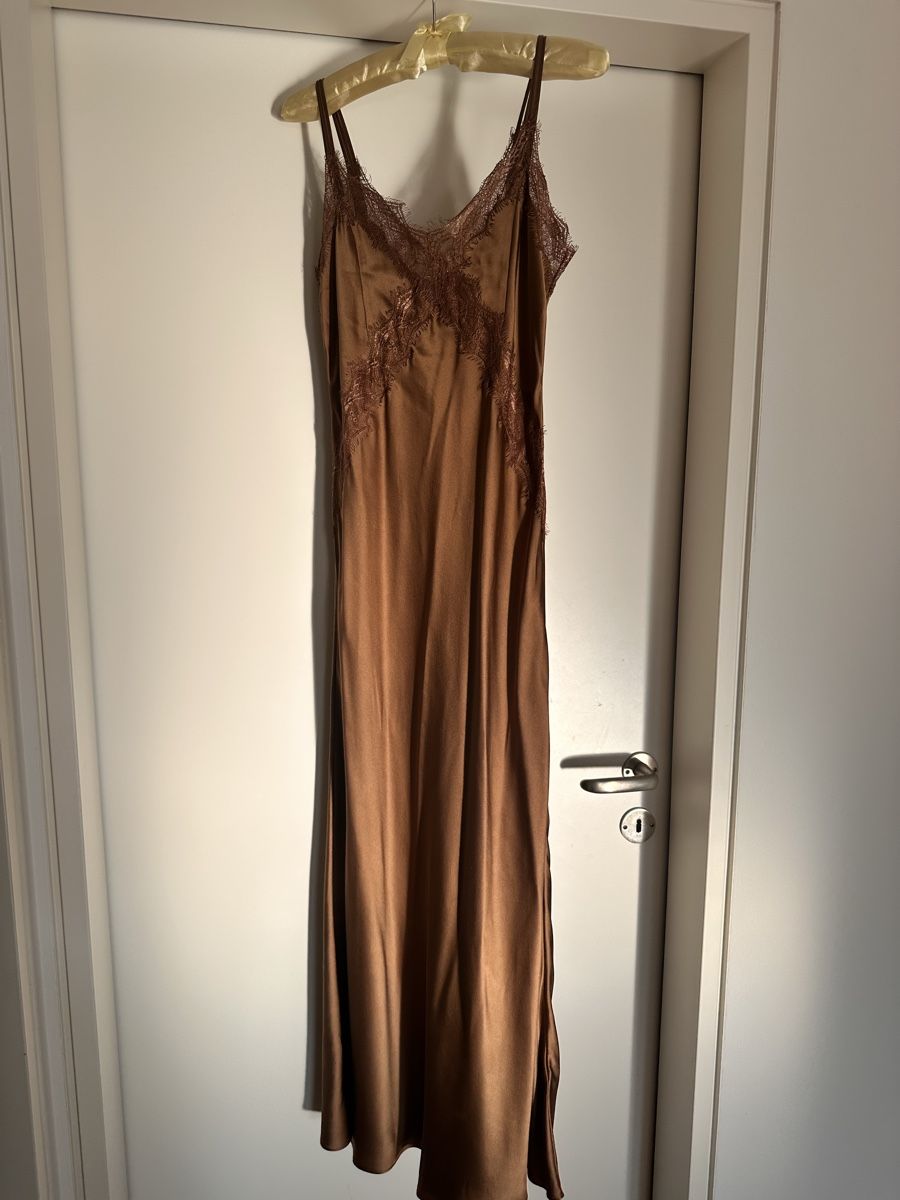 Massimo Dutti Vestiti: Massimo Dutti silk dress xs – Usato da Zürich venduto da Ele_fashionista 1