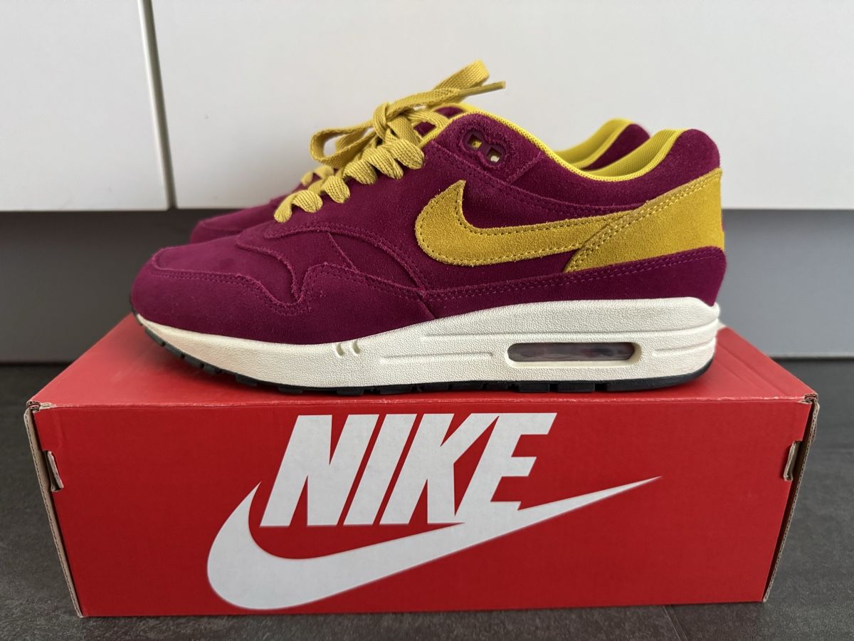 Nike Herrenschuhe: Nike Air Max 1 Berey Gr:41 – Gebraucht aus Sissach von Kicks13