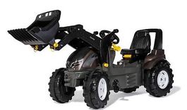 Valtra Trettraktor mit Frontlader