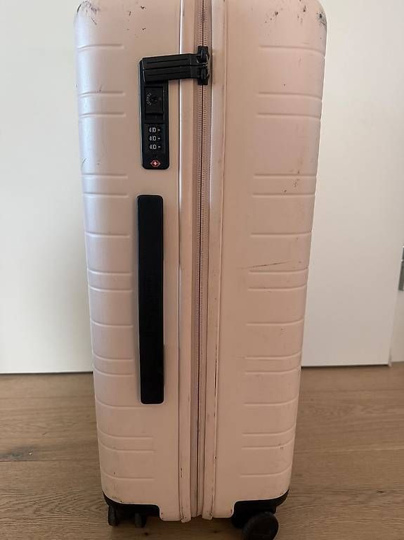 Valises de voyage: Koffer - Horizn Studios Medium Hardshell Suitcase  Pink  – D'occasion à Zürich par lau_pz7b 4
