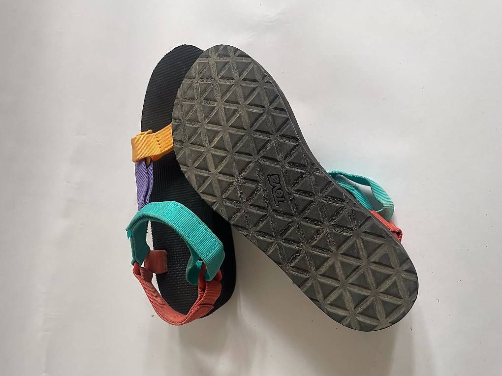 Herrenschuhe: Teva Sandalen – Neu (gemäss Beschreibung) aus Basel von helger 2