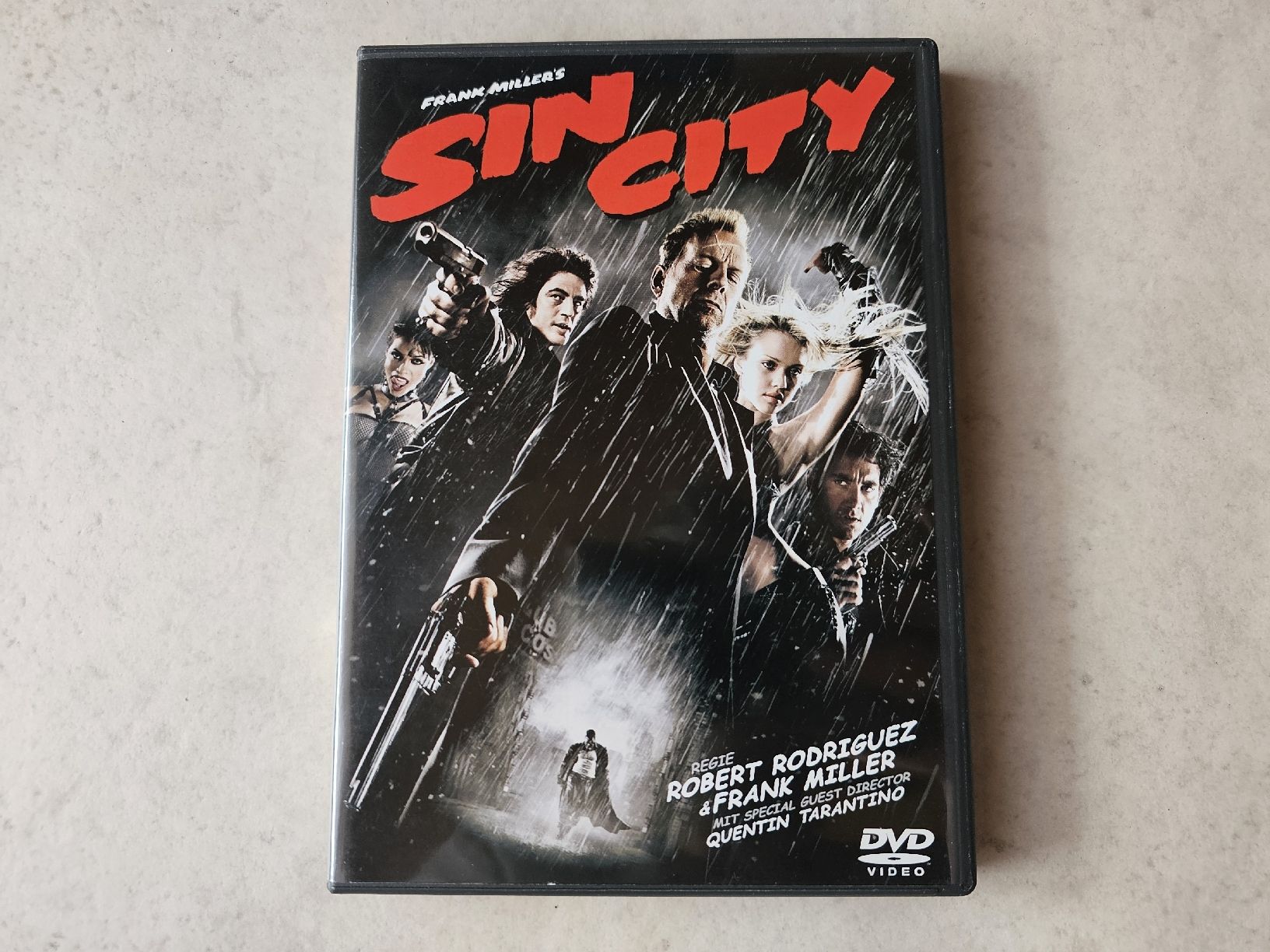Tutti i DVDs: Sin City – Usato da Schneisingen venduto da backstore24
