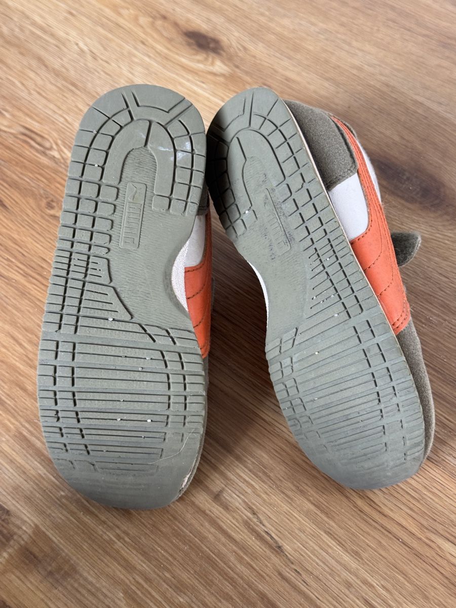 Puma Schuhe für Jungen: Puma Kindersneaker Grösse 26 – Gebraucht aus Basel von spassbremse 2