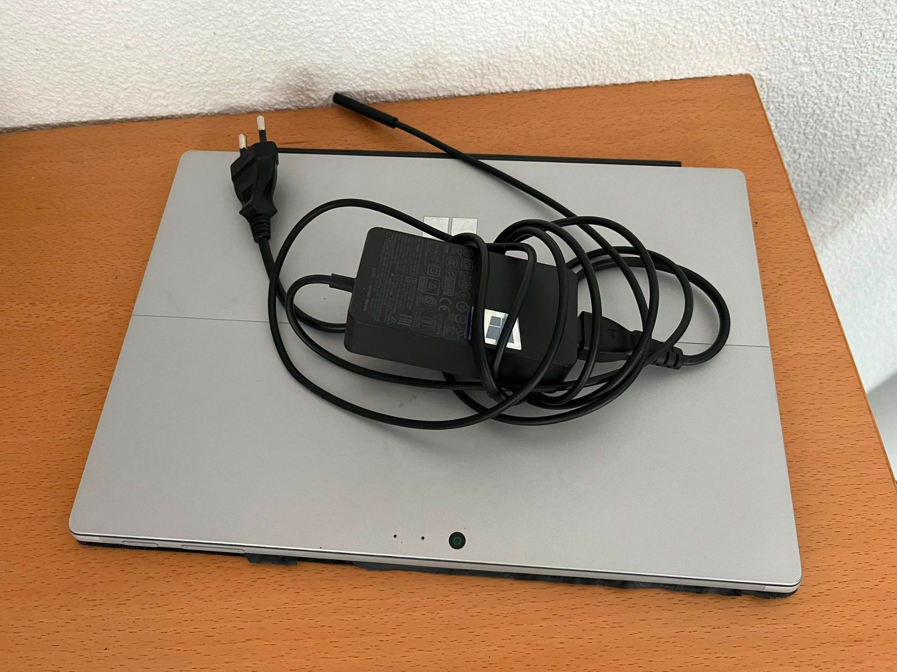 Microsoft Notebook: Microsoft Surface pro Model 17996 – Usato da St. Gallen venduto da Cellere_AG
