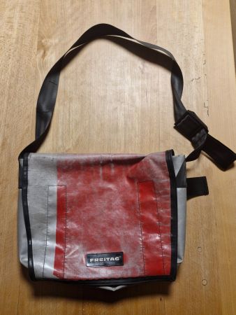 Rot/Graue Freitag Top Cat Tasche, Gebraucht