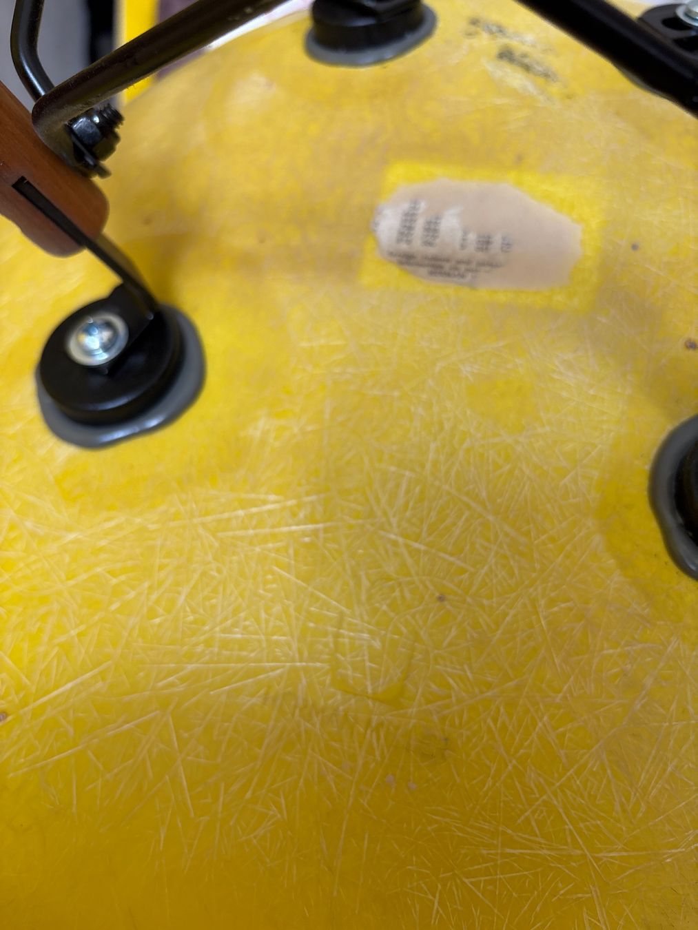 Herman Miller Stühle: eames fiberglas sidechair gelb – Gebraucht aus Thun von Gogan 2