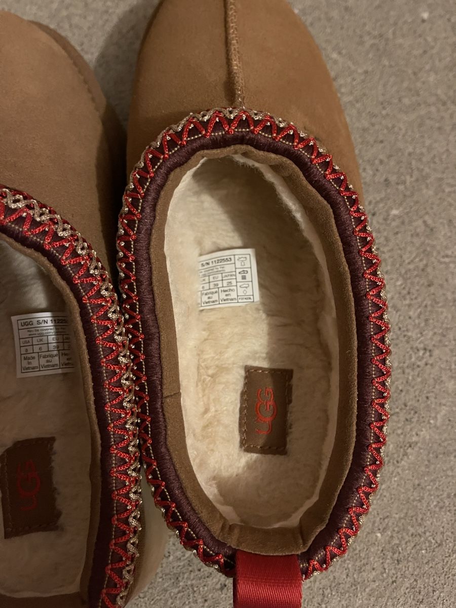 Scarpe da donna: UGG Schuhe Gr. 39, neu! – Nuovo (secondo la descrizione) da Horgen venduto da Ed0 2