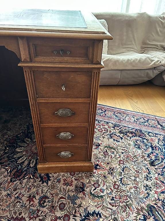 Scrivanie: Bureau antique en parfait état – Usato da Lutry venduto da lau_f86p 3