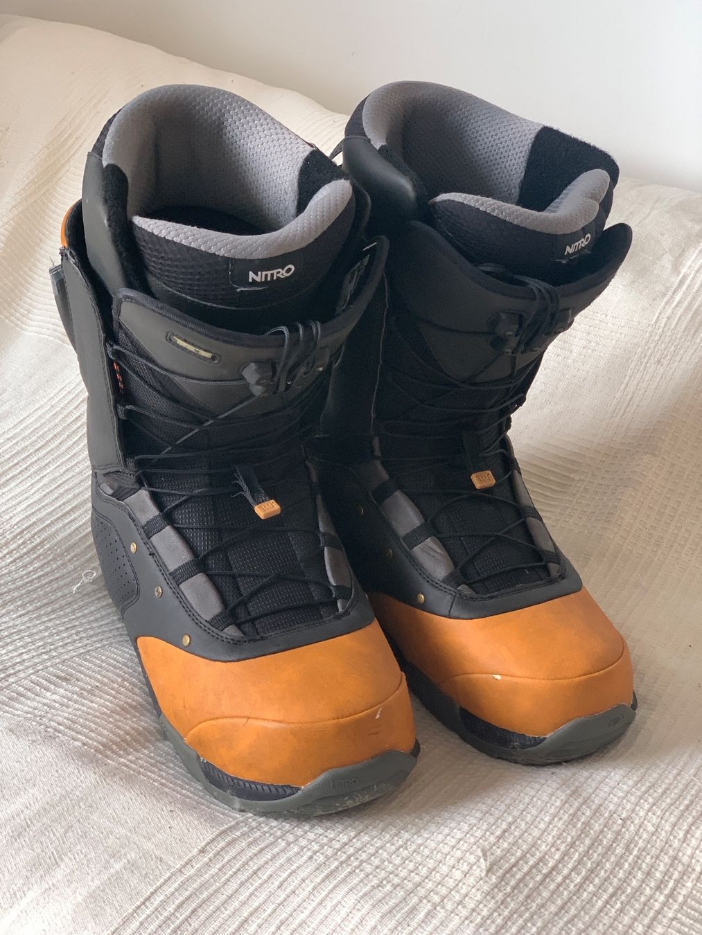 Snowboard Nitro Scarpe da uomo: Nitro Men's Venture TLS Grösse 48 – Usato da Dübendorf venduto da akosbertalot