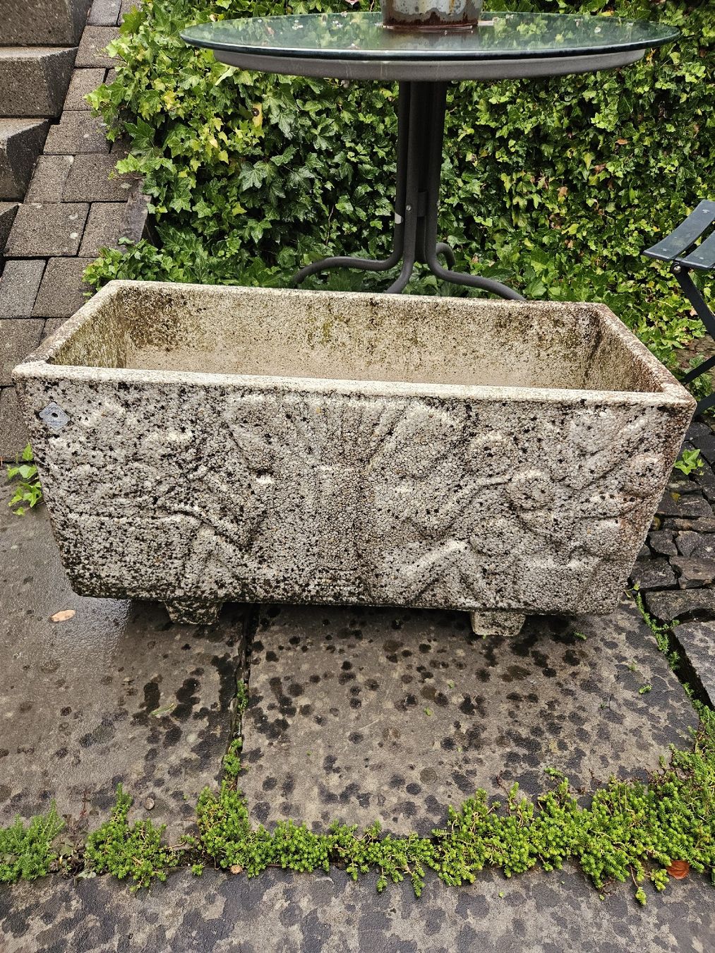 Blumentöpfe: Blumentrog aus Stein – Gebraucht aus Winterthur von bassss