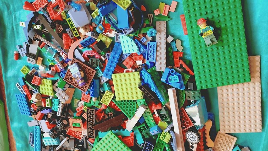 Lego Baukästen: Lego Classic-Basic-Figuren Kiloware gemischt 1,1kg – Gebraucht aus Schwarzenbach(Huttwil) von Padielito 3