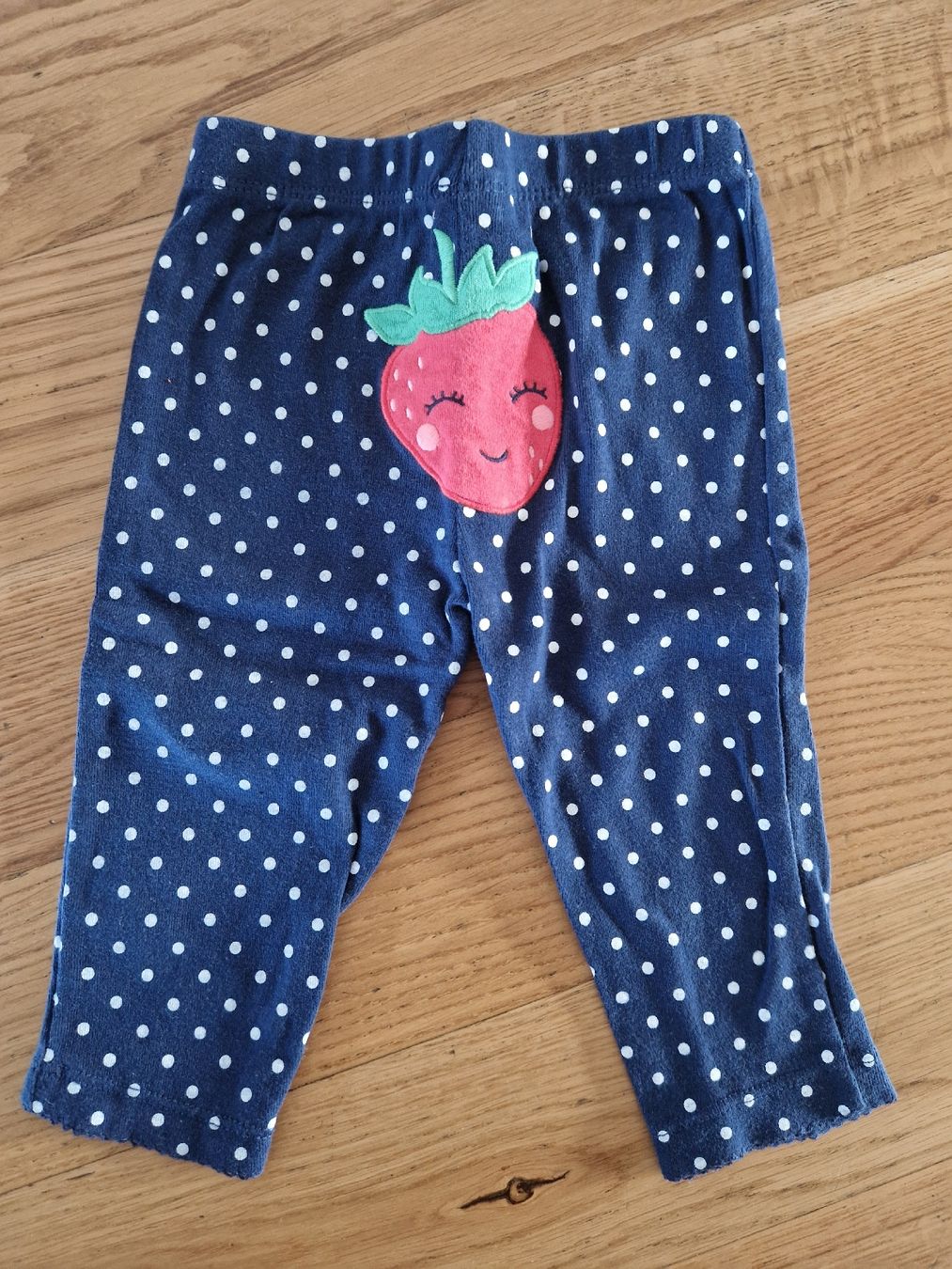 Hosen: Leggins mit Erdbeer-Motiv (hinten) – Neu (gemäss Beschreibung) aus Bern von hirse03 1