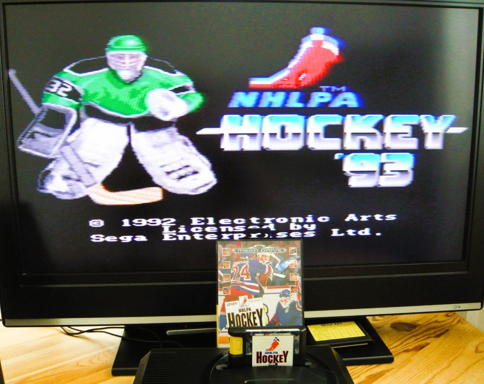 Sega Giochi: Mega Drive : NHLPA Hockey 93, CIB, Bon état+ – Usato da Onex venduto da Jaguar1986