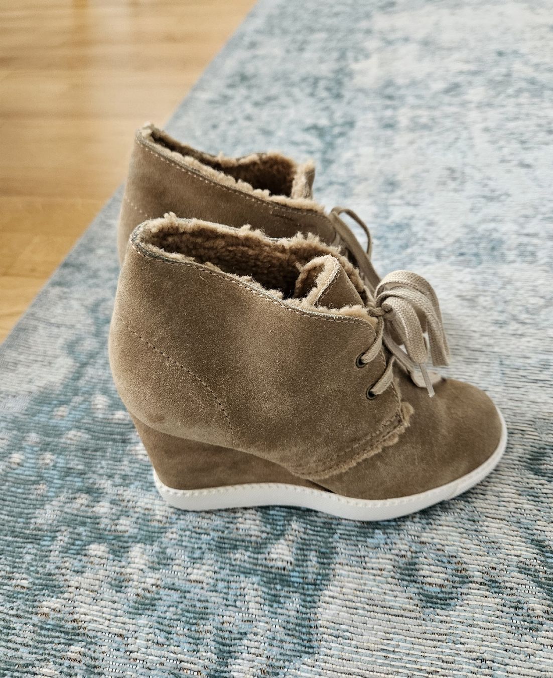 Chloé Scarpe da donna: See by Chloe shearling stiefel, neu, Größe 36 – Nuovo e nell'imballaggio originale da Zollikon venduto da Oksana206 3