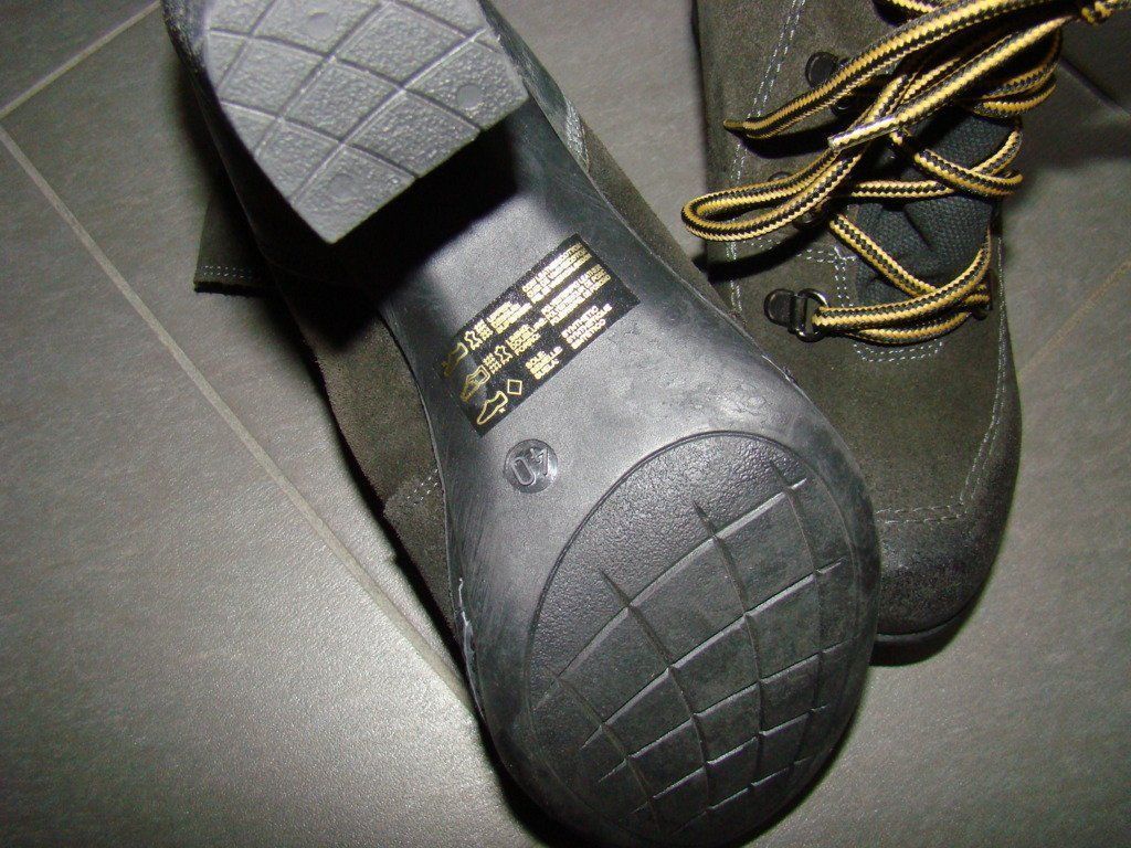 Diesel Scarpe da donna: Diesel, bottine en cuir – Nuovo e nell'imballaggio originale da Lussery-Villars venduto da pousinete02 3
