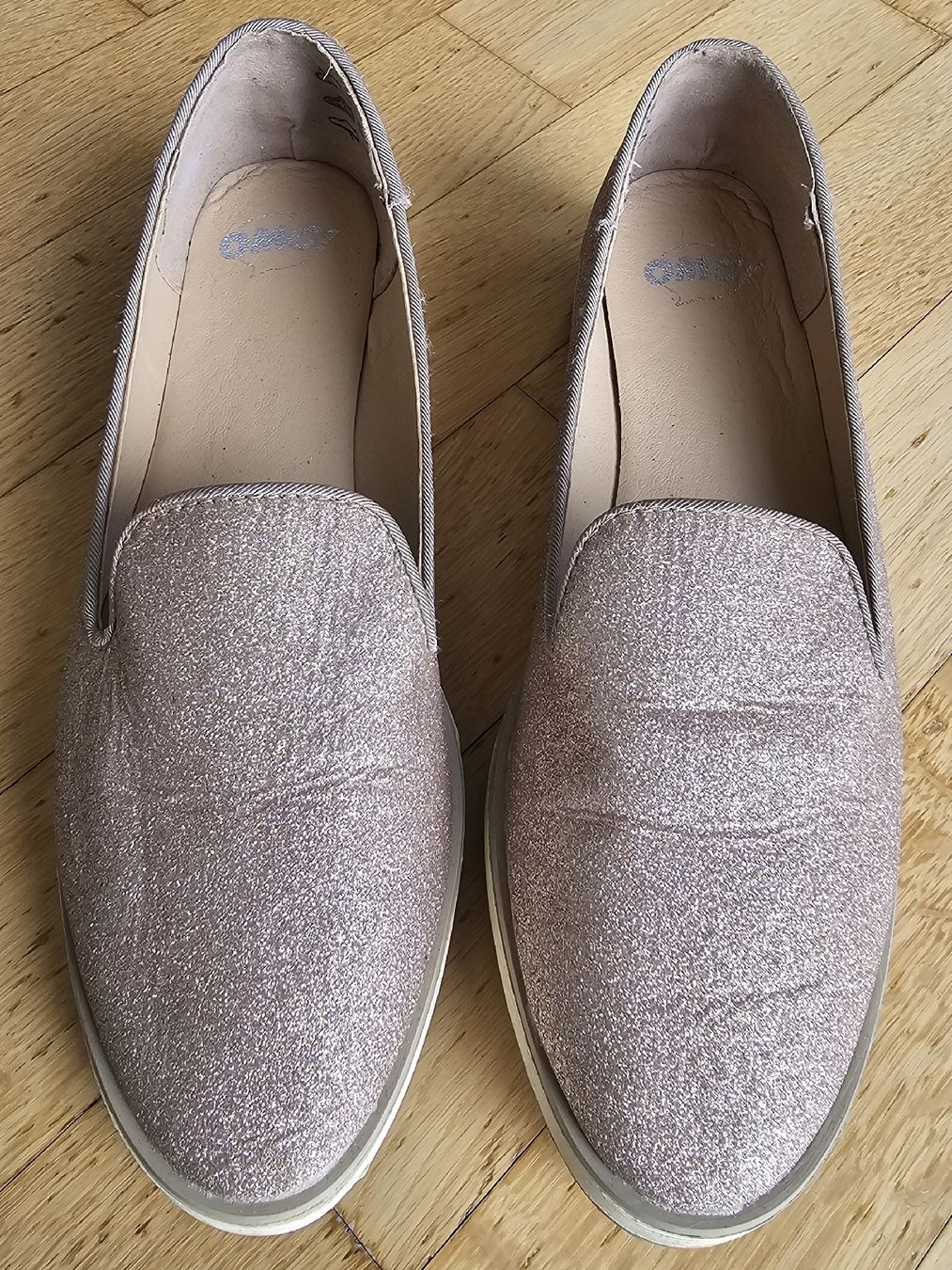 Scarpe da donna: Schuh Gold Glitzer Grösse 38 / 39 – Usato da Ittigen venduto da Anemone4 2
