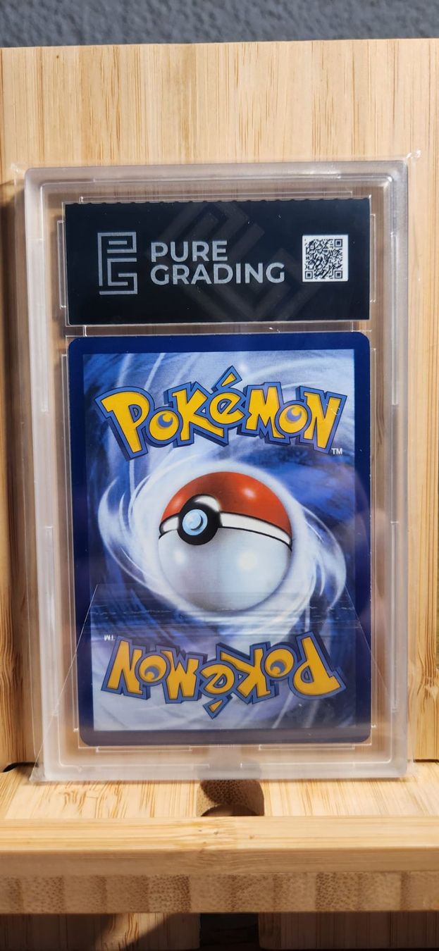Pokémon Carte collezionabili: Pikachu Celebrations - Pure Grading 9.5 - PSA 10 ? – Nuovo e nell'imballaggio originale da Moutier venduto da tom_9zxw 1