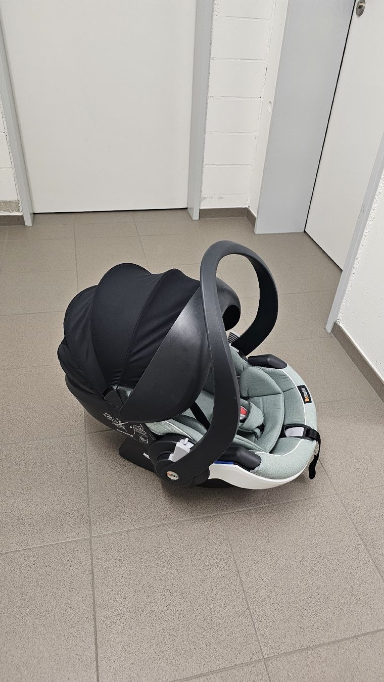 Seggiolini per auto: BeSafe Babyschale iZi Go Modular i-Size mit Basis – Usato da Saland venduto da S.O.N.J.A 2