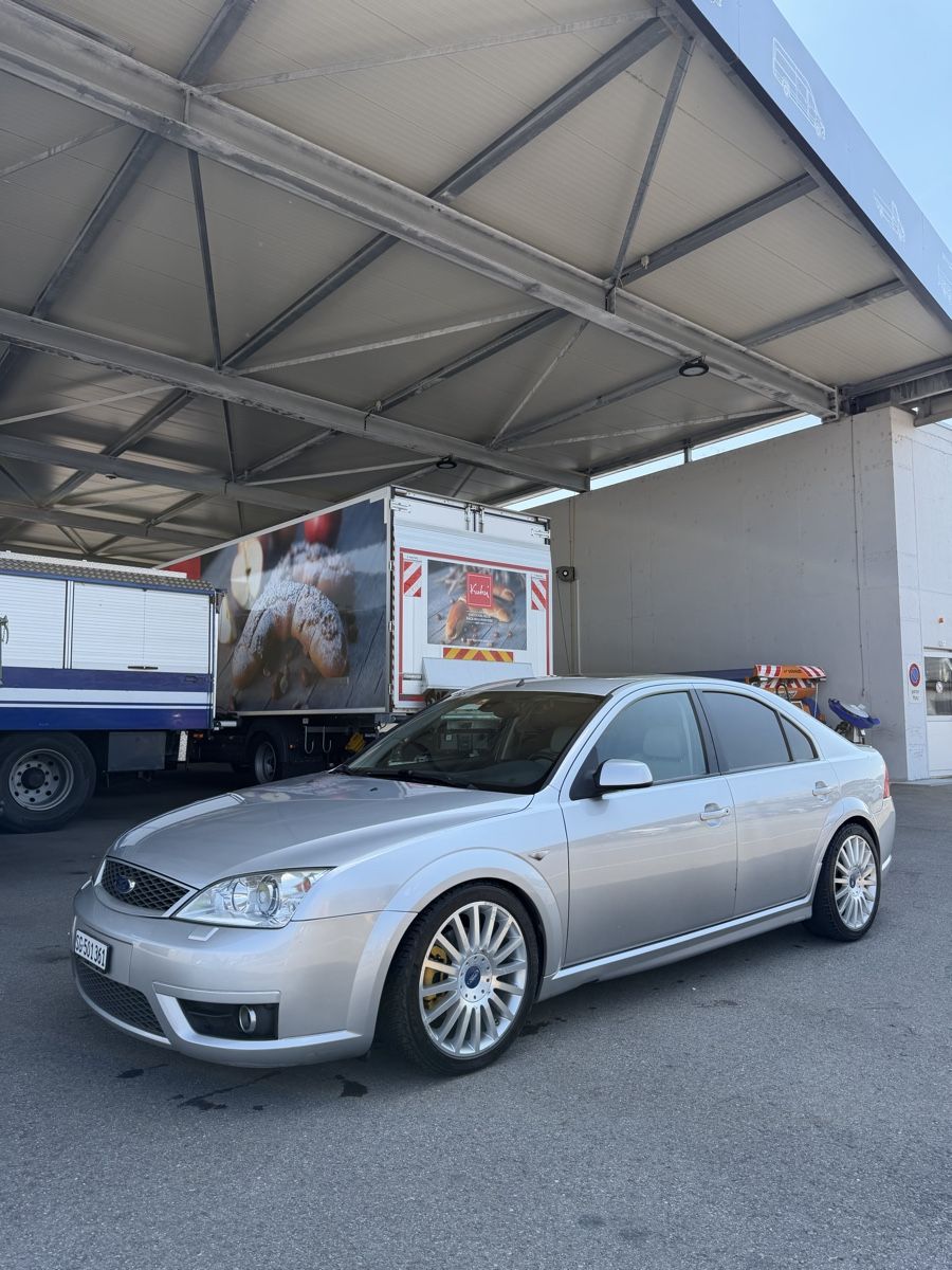 Ford Automobili: Ford Mondeo ST 220 ab MFK – Usato da Bronschhofen venduto da SezoCarsector