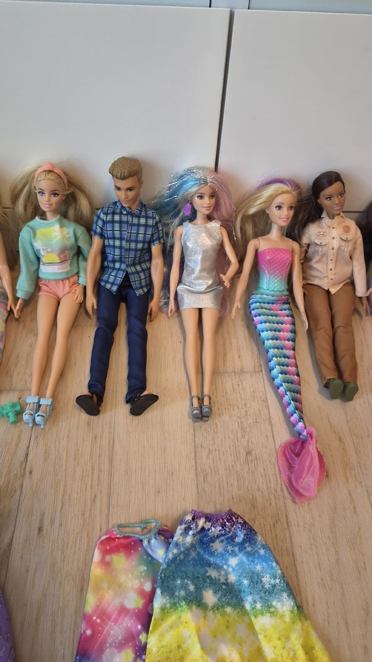 Spielzeuge: Barbie Puppen riesen SET – Gebraucht aus Obfelden von Luna90 3