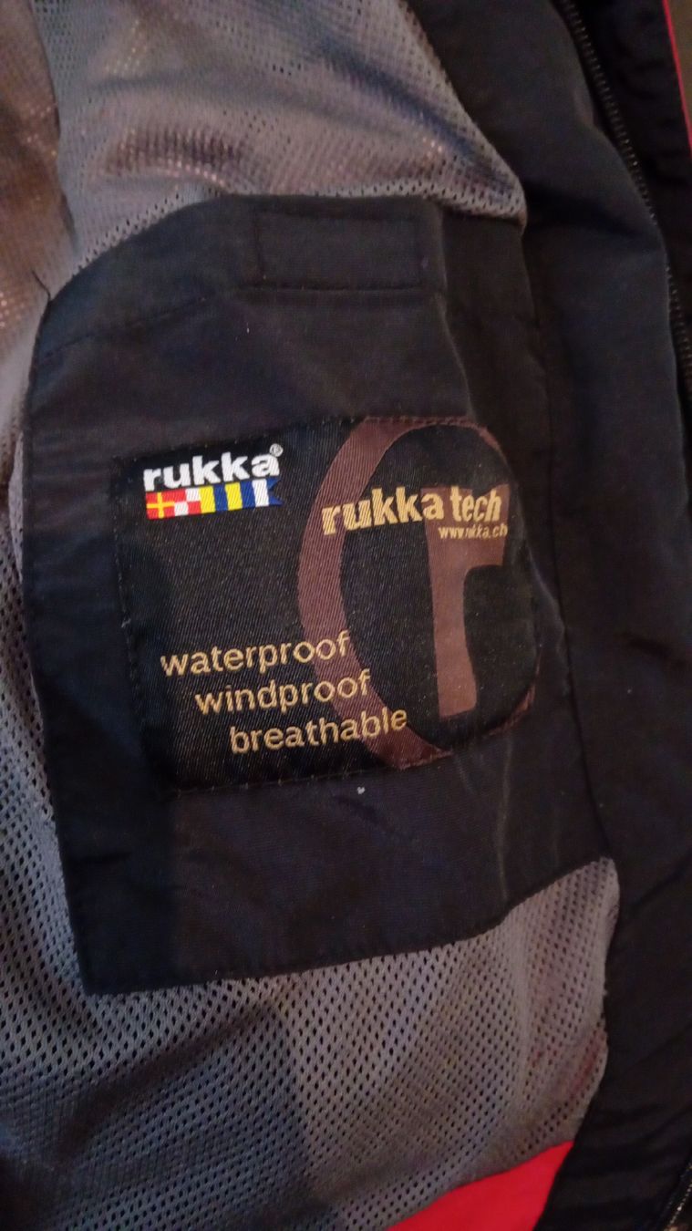 Rukka Giacche & Cappotti: Rukka Jacke rot Grösse 116 – Usato da Rothenthurm venduto da MasseyFerguson1150 1