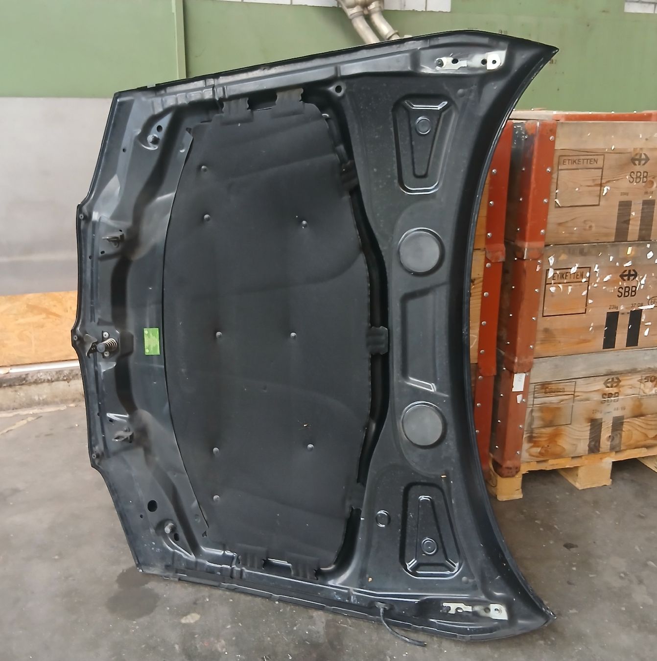 BMW Tutti pezzi di ricambio auto: Capot BMW X3 E83 2004-2010 – Usato da la heutte venduto da Auto-stock 1