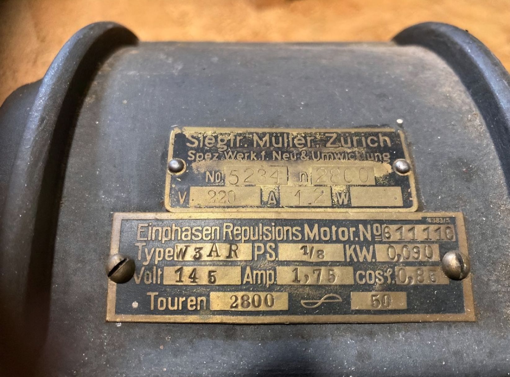 Motori: Einphasen Repulsionsmotor Sieg. Müller Zürich – Usato da Eglisau venduto da Flupi8