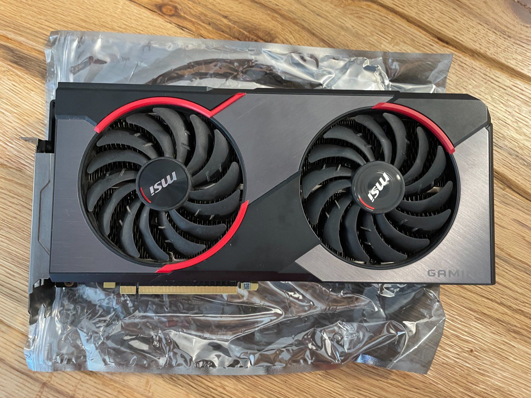 Amd Grafikkarten: Radeon RX 5700 XT 8GB MSI – Gebraucht aus Lugano von kev_xq6v