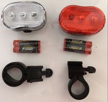 Fahrrad-Beleuchtung mit Vor-+Rückleuchte
