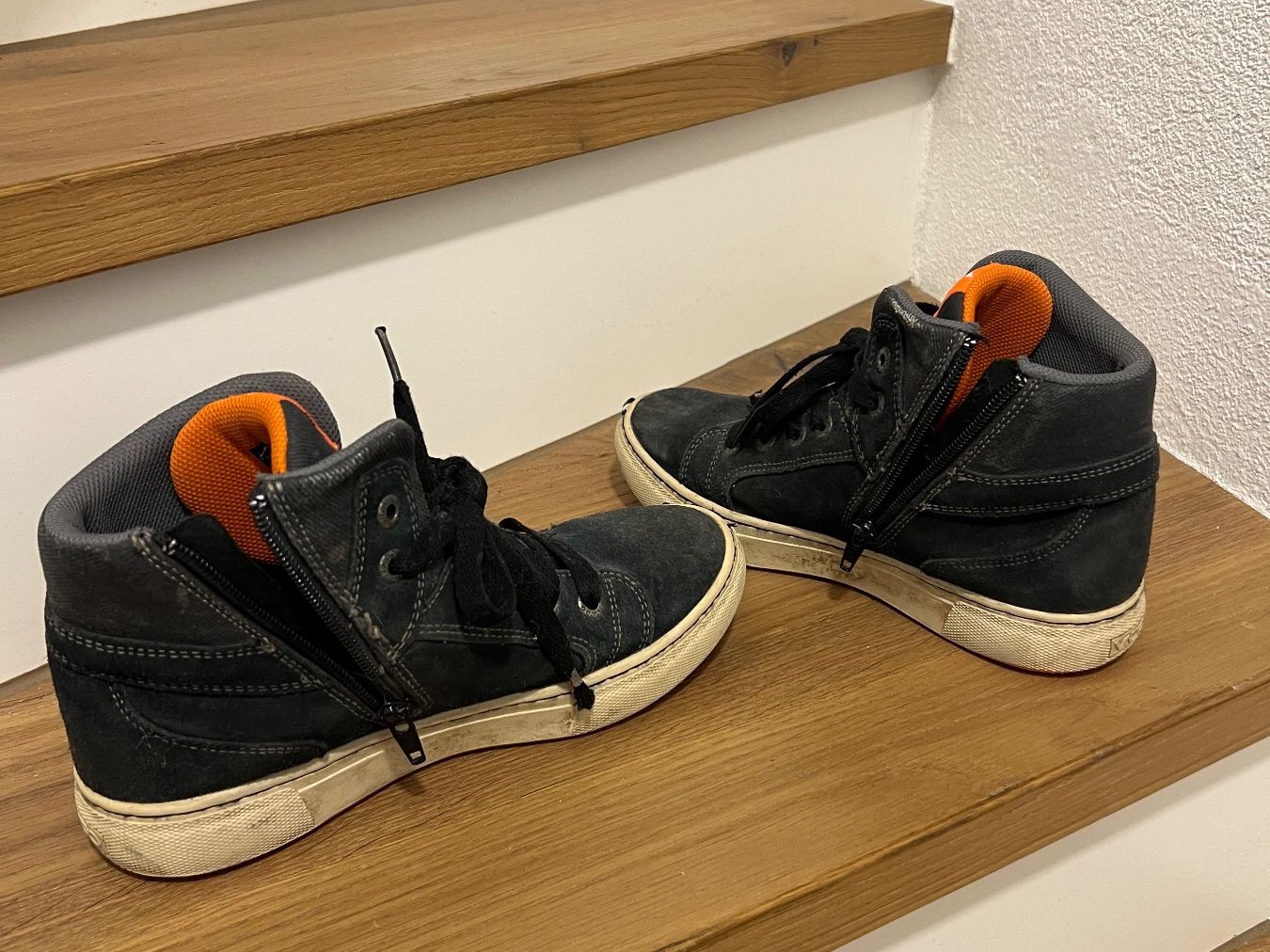 Scarpe per ragazzi: Schuhe Grösse 36 – Usato da Urdorf venduto da Daniela028 1