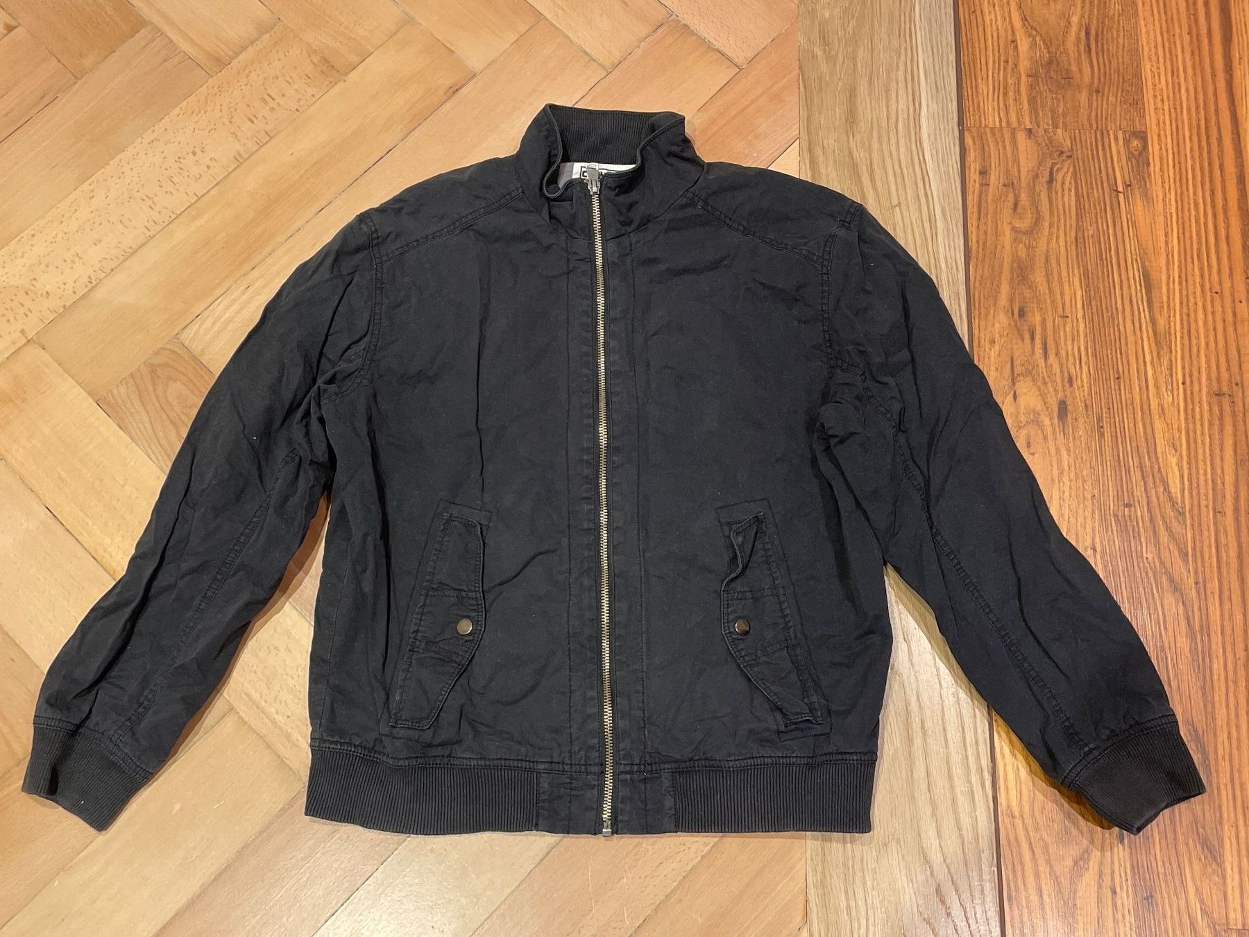Giacche: CONVERSE Punk Jacke "Good Night White Pride" Gr. M – Usato da Frasnacht venduto da GracyStore