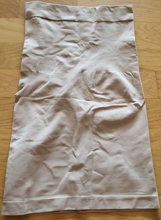 Bodyforming Unterkleid Grösse M beige ungetragen 