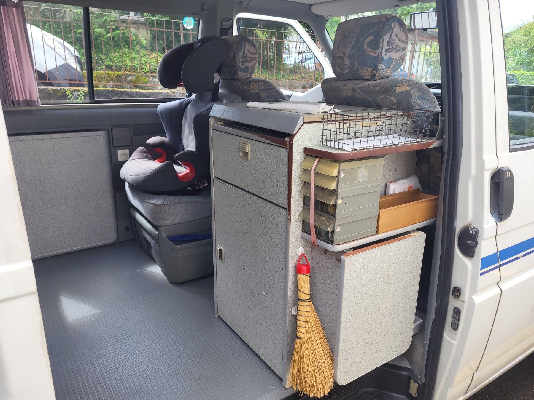 VW Veicoli da campeggio: VW T4 Multivan Reimo mit Schlafdach California – Usato da Baden venduto da kani02 6