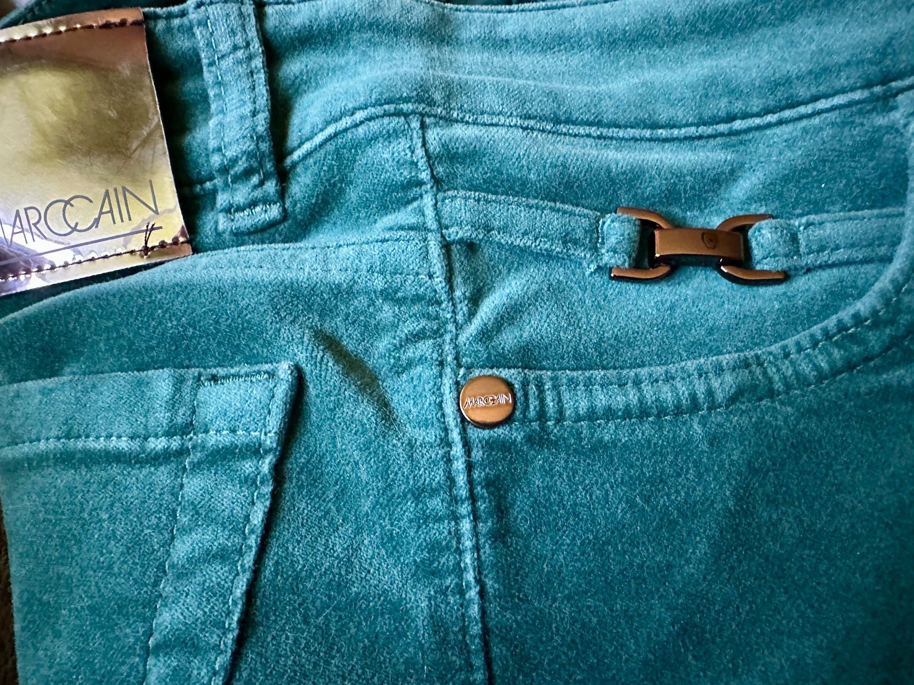 Marc Cain Jeans: MARC CAIN - Samt-Jeans / N1 – Nuovo e nell'imballaggio originale da Spreitenbach venduto da Jessy8 3