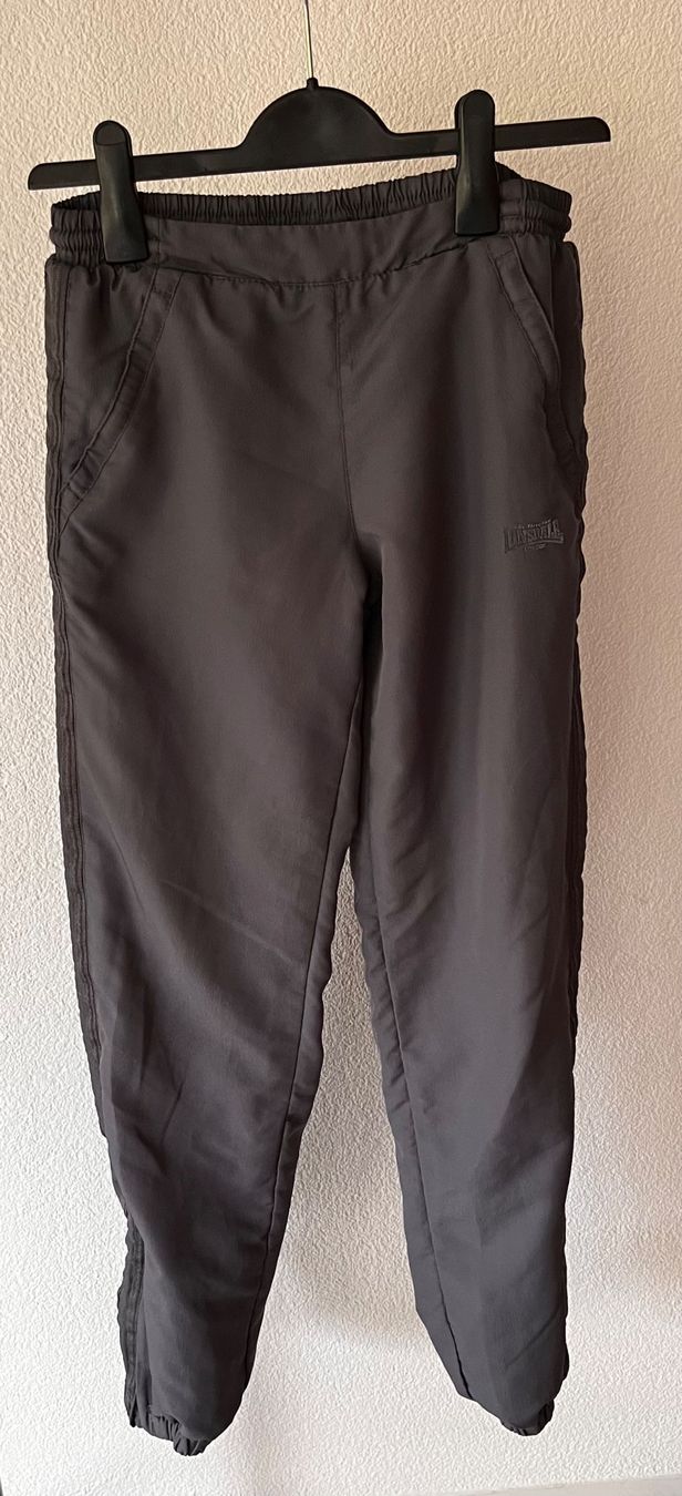 Lonsdale Pantaloni: Trainerhose, Grösse 8 (S) – Usato da Triboltingen venduto da zimtsterndli5