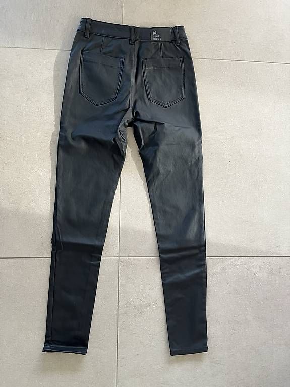 Pantaloni: Blue Ridge Jegging 158 – Usato da Luzern venduto da La_Favorita 2