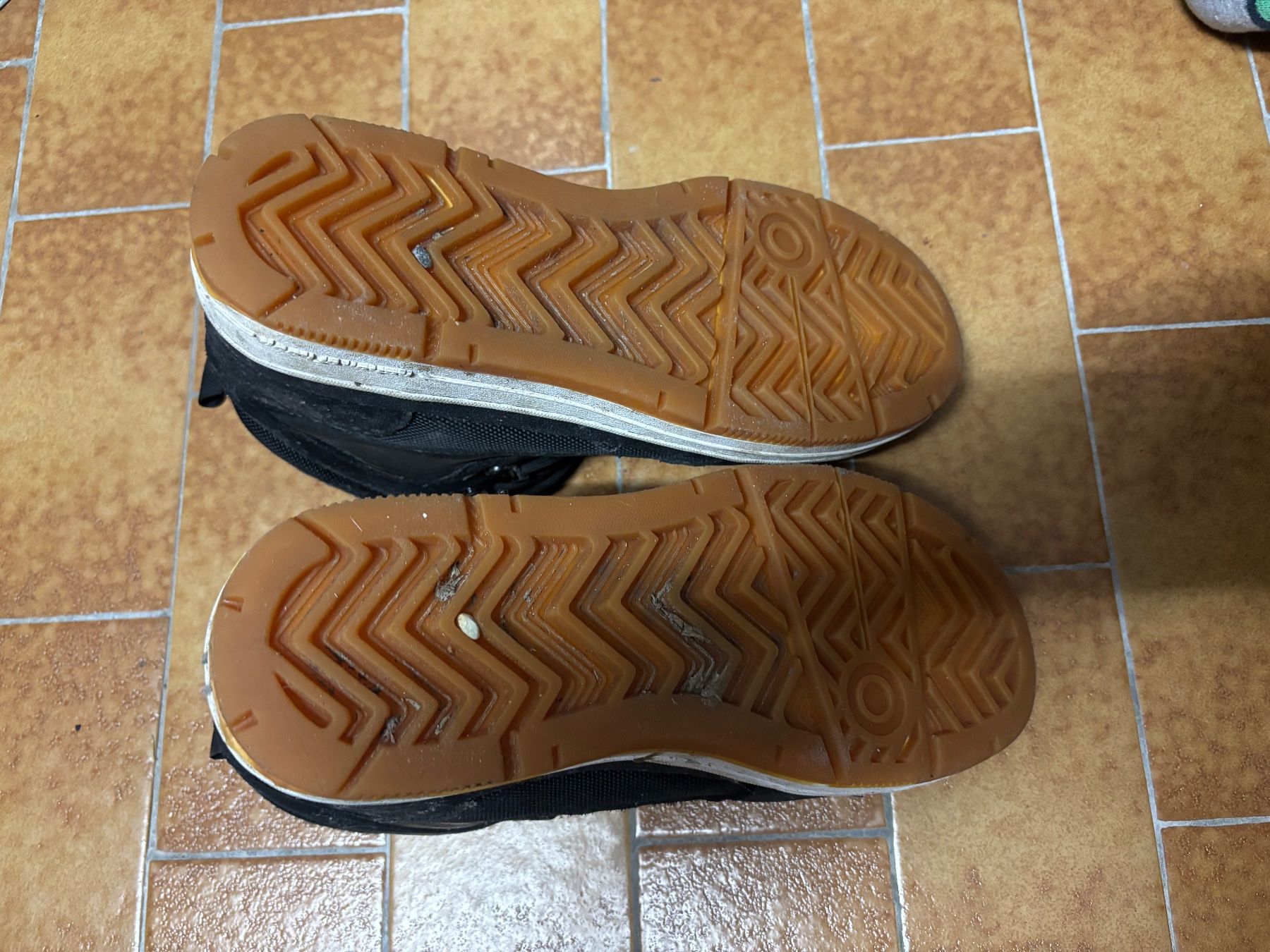 Scarpe da uomo: Schuhe – Usato da ZOLLIKON venduto da FamilleArleti 2