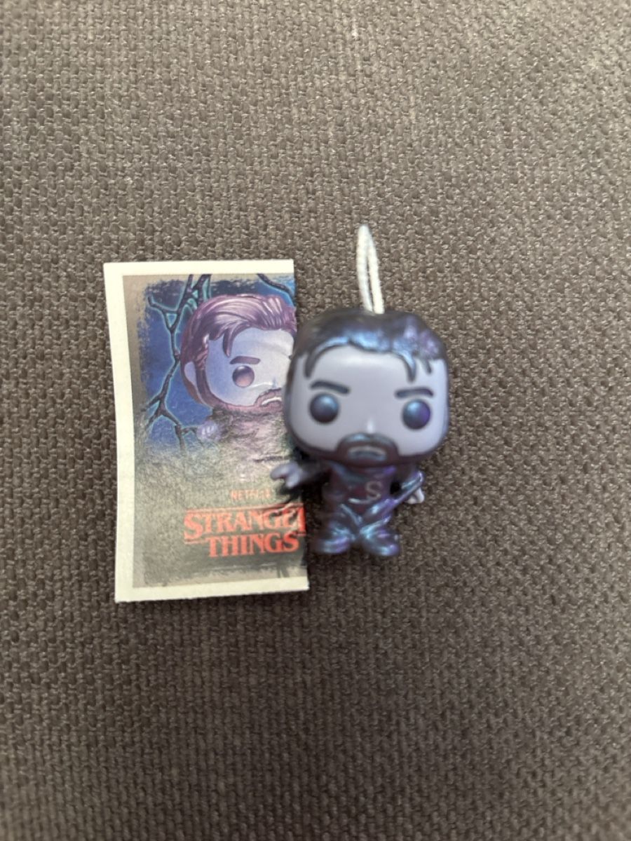 Funko Statuette: Kinder Joy Stranger Things Funko Pop Hopper – Nuovo e nell'imballaggio originale da Basel venduto da Mig_Sil04