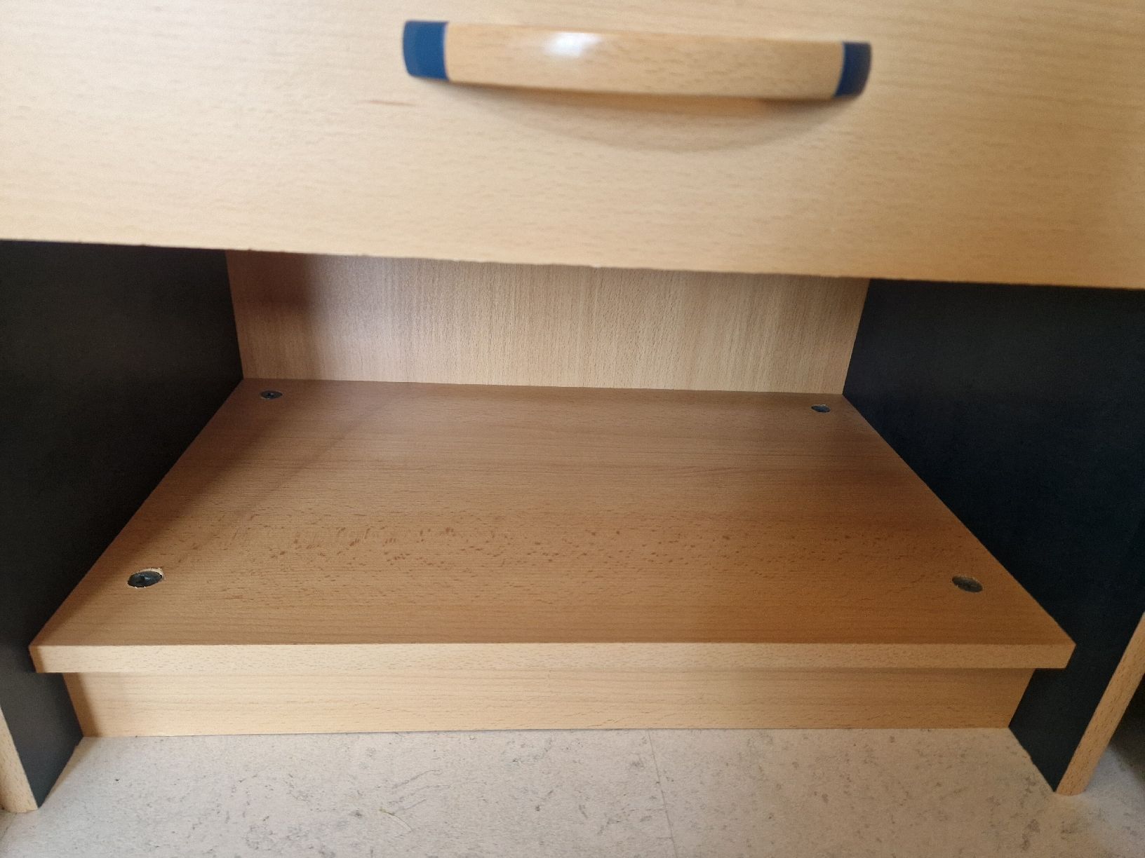 Ikea Nachttische: Kinder Nachttisch in gutem Zustand – Gebraucht aus Unterseen von Blueeye 2