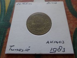 TUNISIE  20  Millim  1983