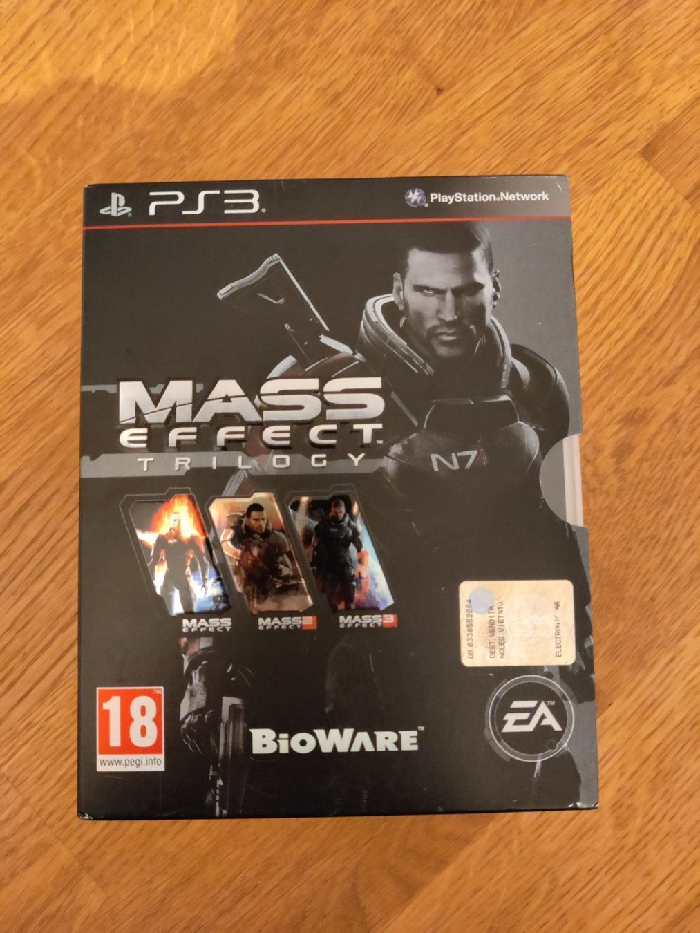 Sony Giochi: Mass Effect Trilogy PS3 – Usato da Wettingen venduto da Eazyjd
