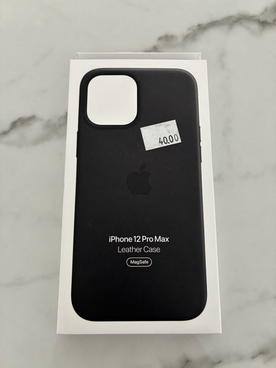 Apple Cover & Protezioni schermo: Coque en cuir véritable Apple iPhone 12 Pro Max noire – Nuovo e nell'imballaggio originale da Nyon venduto da far_f89n