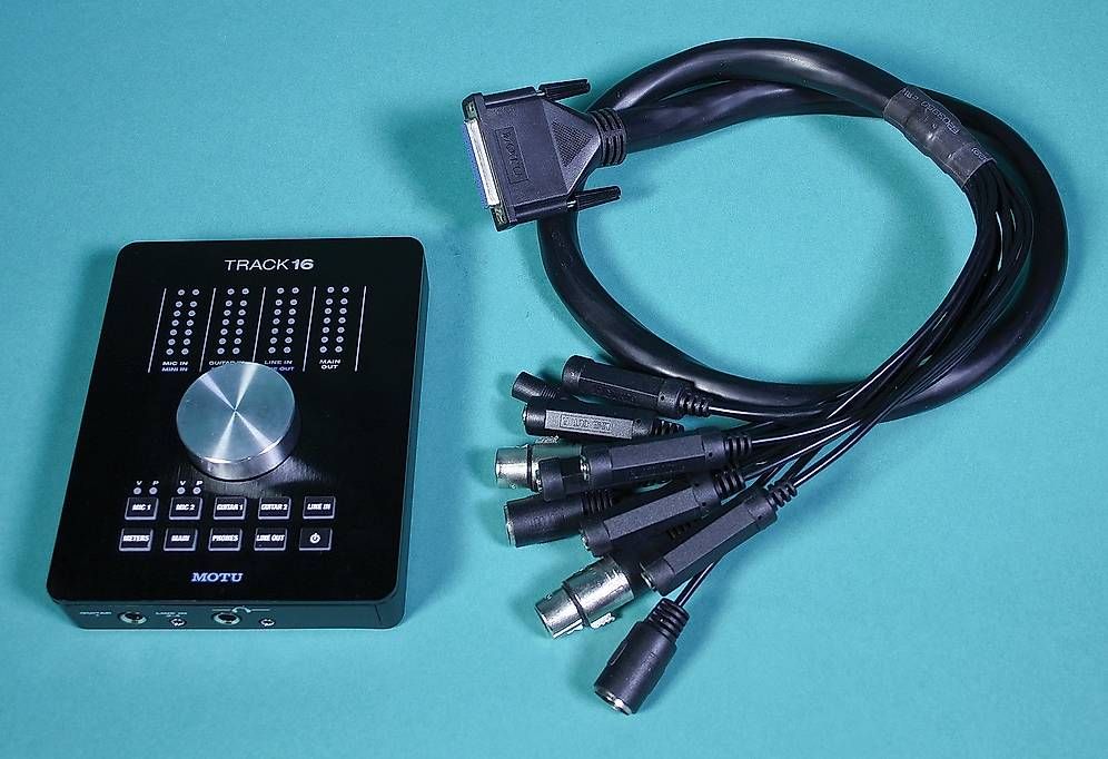M-Audio Attrezzatura per studi di registrazione: MOTU Track16 - Audiointerface mit Breakout-Kabel – Usato da Basel venduto da robertopercu