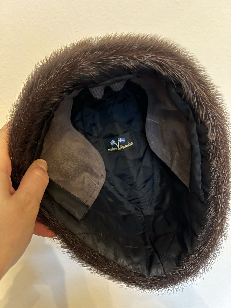 Copricapi, berretti & cappellini: Echtpelz Mütze (Biber oder Bisam) – Usato da Luzern venduto da closettheory 1