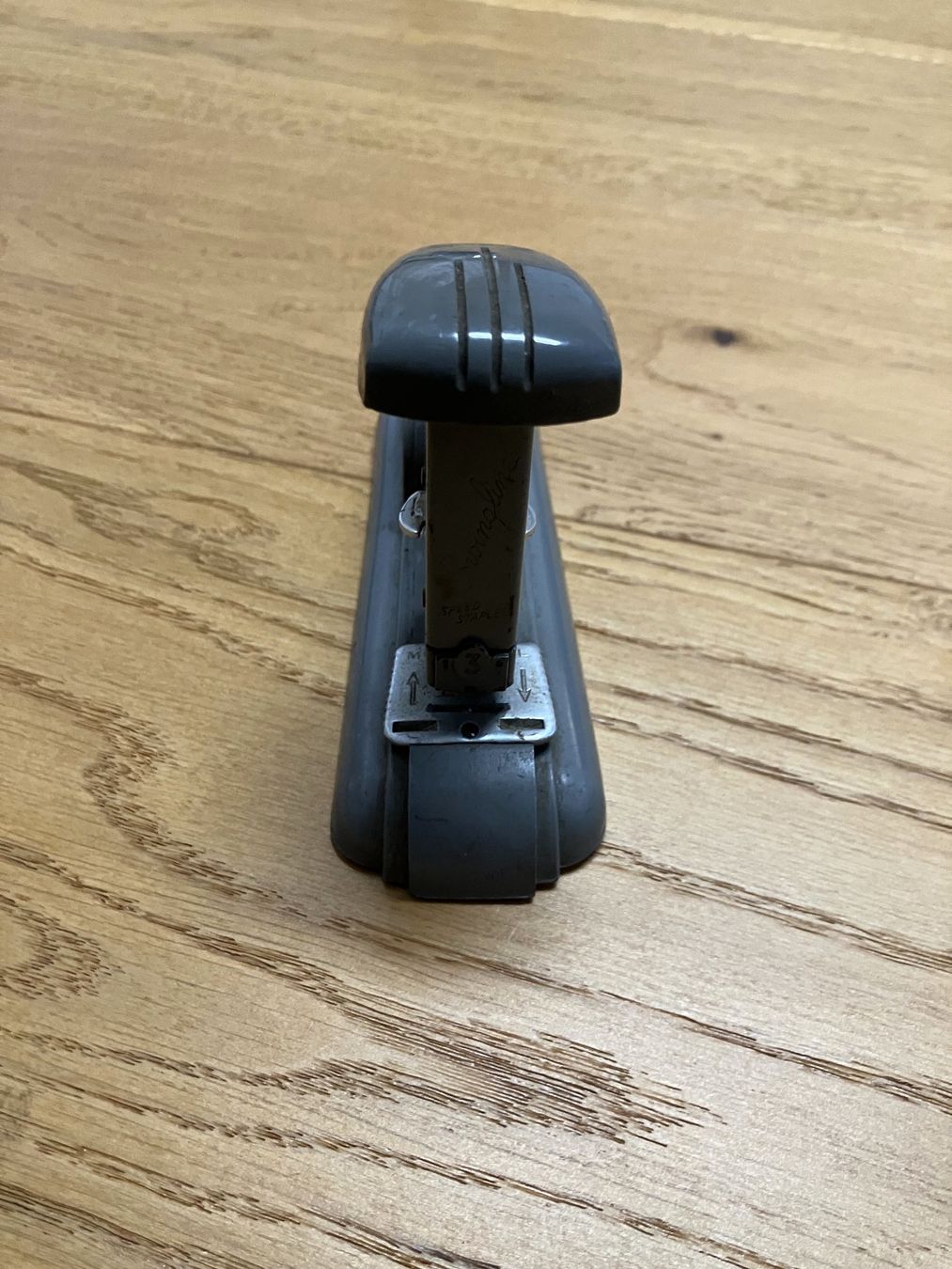 Tutti gli attrezzi: Bürohefter Swingline Vintage – Usato da Obermumpf venduto da Estrela67 3