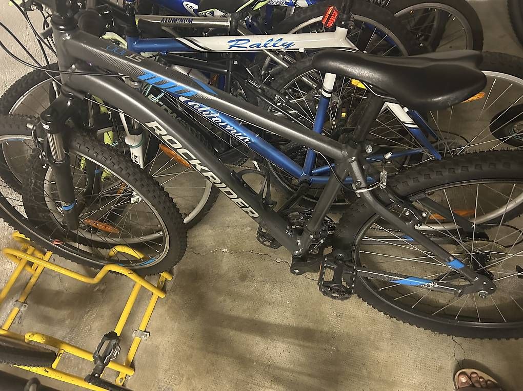 Biciclette: VTT ST 100 Rockrider – Usato da La Tour-de-Peilz venduto da sam_fk75