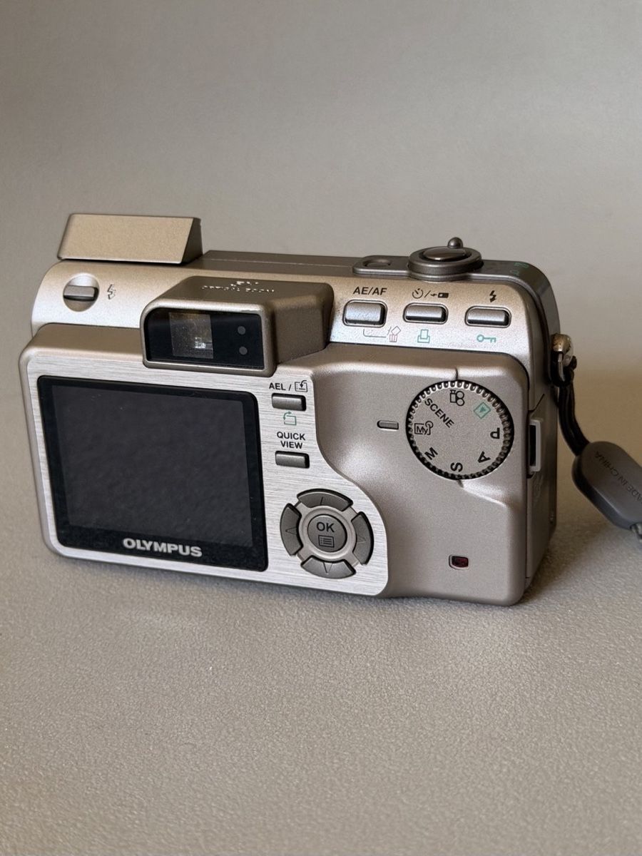 Olympus Kamera: Digicam Olympus Camedia C-70 – Gebraucht aus Bern von gos_v7yj 1